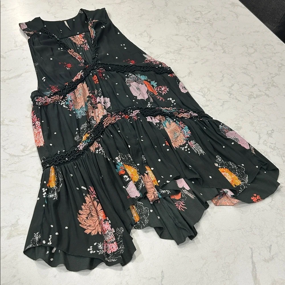 Free People Dark Green Haze Floral Tunic Top Size Large